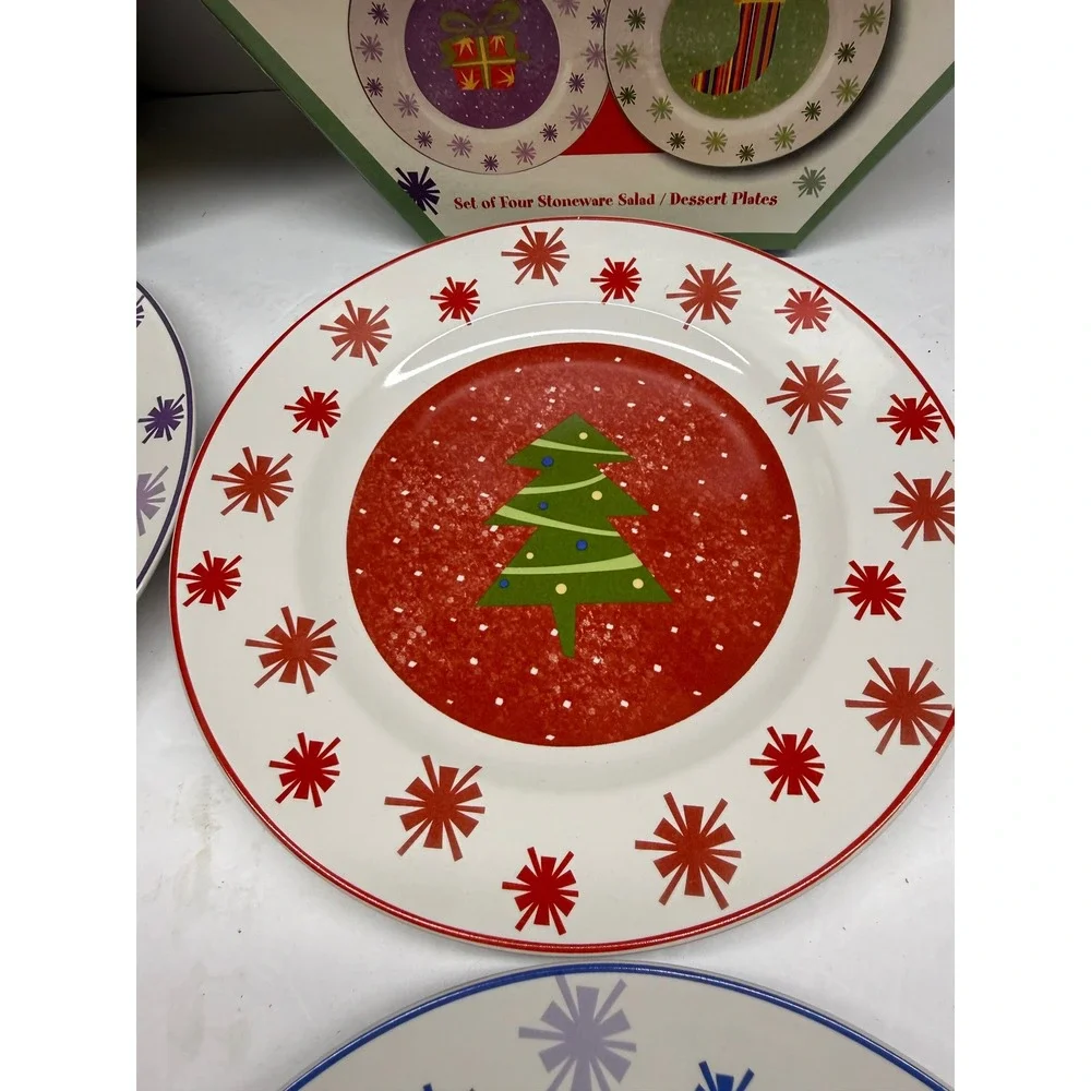 Sakura Holiday Surprise Stoneware Salad Dessert Plates Set of 8 Oneida Christmas